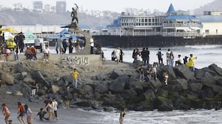 Familias disfrutan el último día de feriado en las playas de la Costa Verde y en el Malecón de Miraflores (FOTOS)