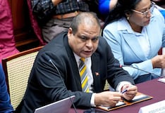Exministro Rodolfo Acuña implicado en presuntas contrataciones irregulares en el MEF