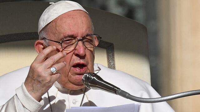 El papa afirma que las mujeres son “generosas” aunque hay alguna “neurótica”