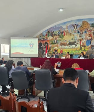 Municipalidad de Arequipa se queda con menos 3 regidores y en setiembre “sin alcalde”