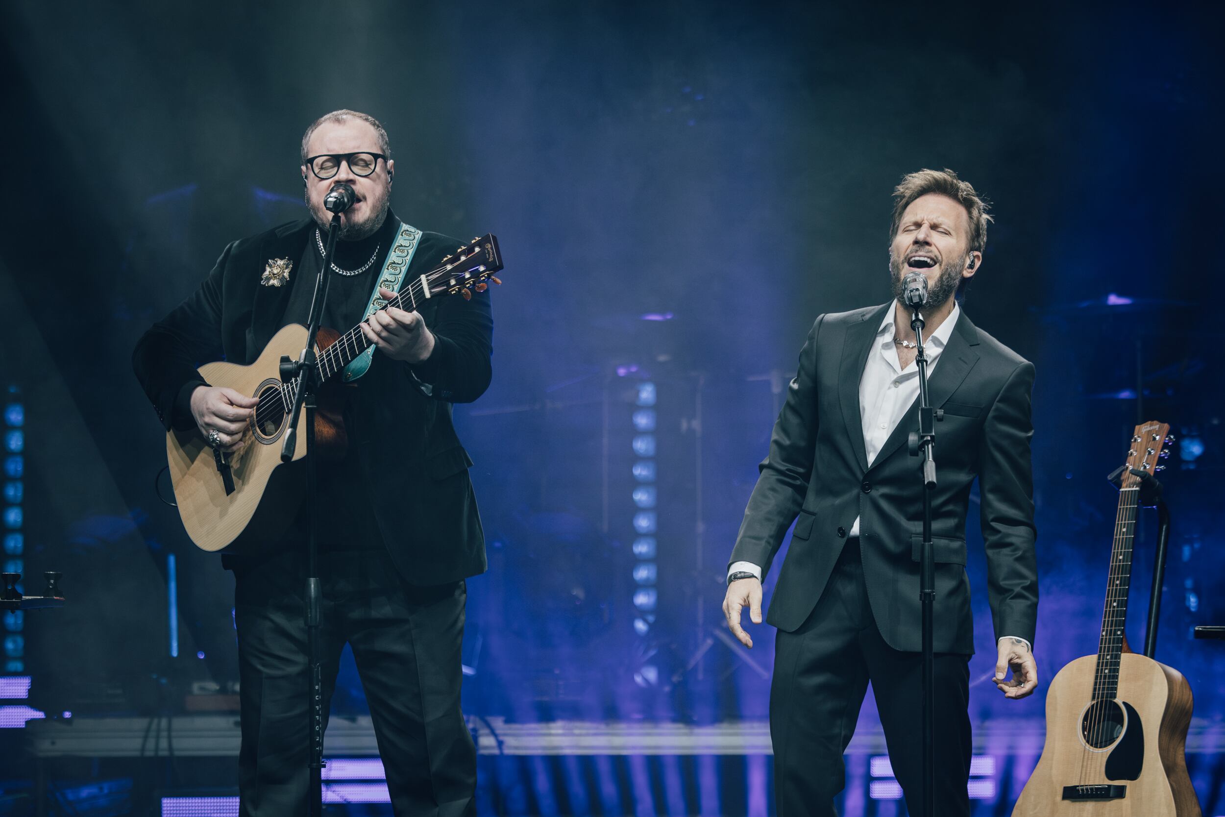 El dúo romántico más emblemático de la balada pop en español se presentará el 28 de marzo en Multiespacio Costa 21 con su gira Escenas Tour.