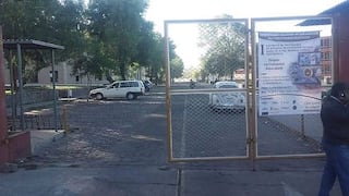 ​Arequipa: retiran rejas de la UNSA para que docentes no tomen local