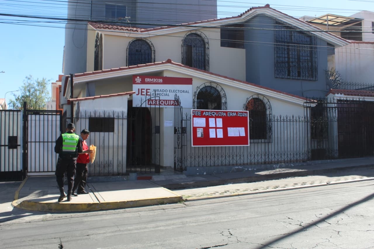 El Partido del Buen Gobierno presentó 13 listas fuera de los plazos en Arequipa (Foto: Álvaro Figueroa/@photo.gec)