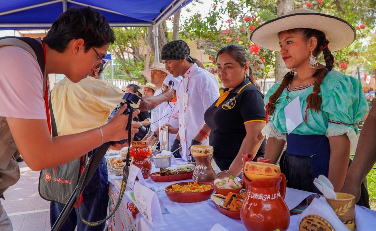 Festival gastronómico en honor a "El Gallero” en la Heroica Villa de Catacaos.