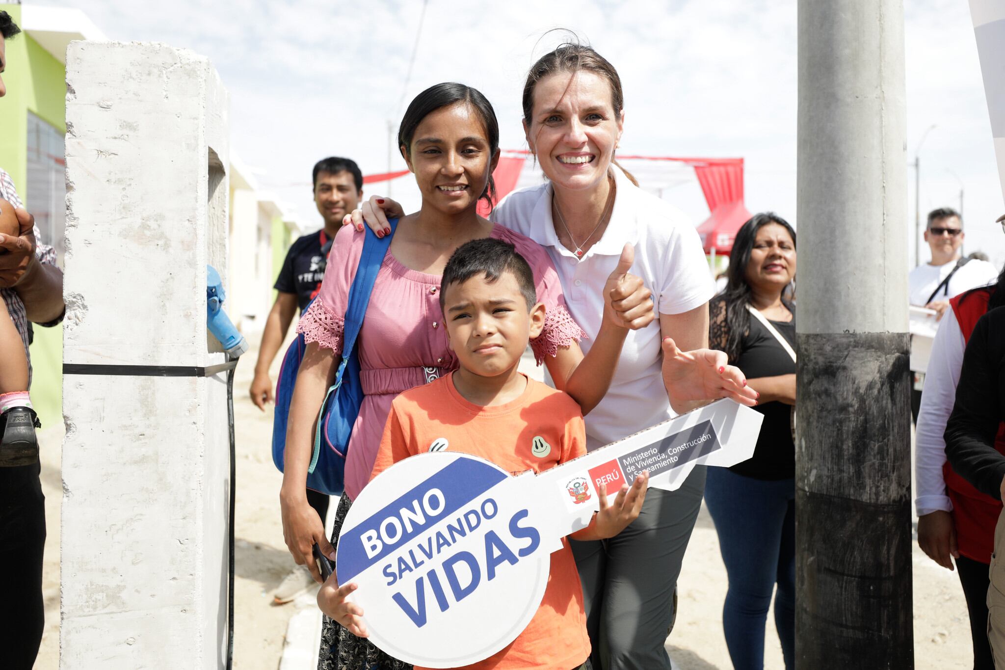 Entregan casas a los damnificados por el paso del ciclón “Yaku” en la región Piura
