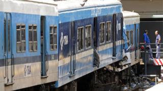 Argentina: Tres muertos y 50 heridos por choque de trenes