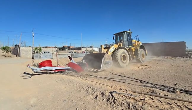 Desalojan invasiones en terrenos destinados para parque en Majes (Foto: Captura Municipalidad de Majes)