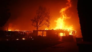 Suben a cinco los muertos por incendios en Los Ángeles
