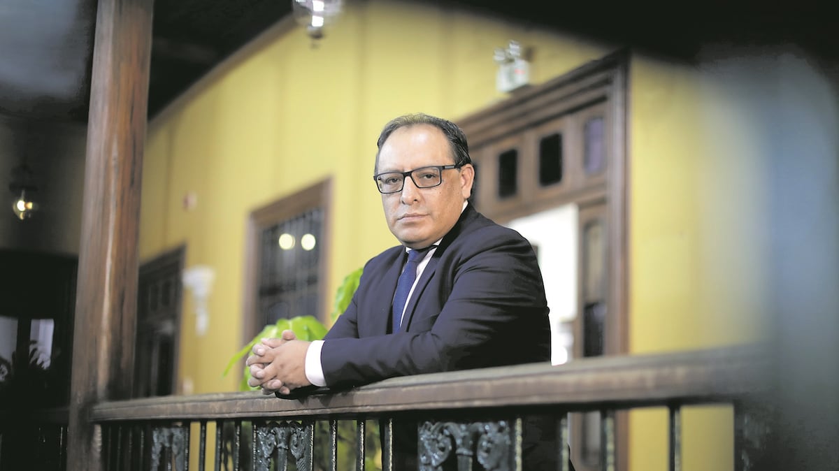 LIMA, MIERCOLES 18 DE MAYO DEL 2022
ENTREVISTA AL NUEVO MIEBRO DEL TC Gustavo Gutiérrez Ticse