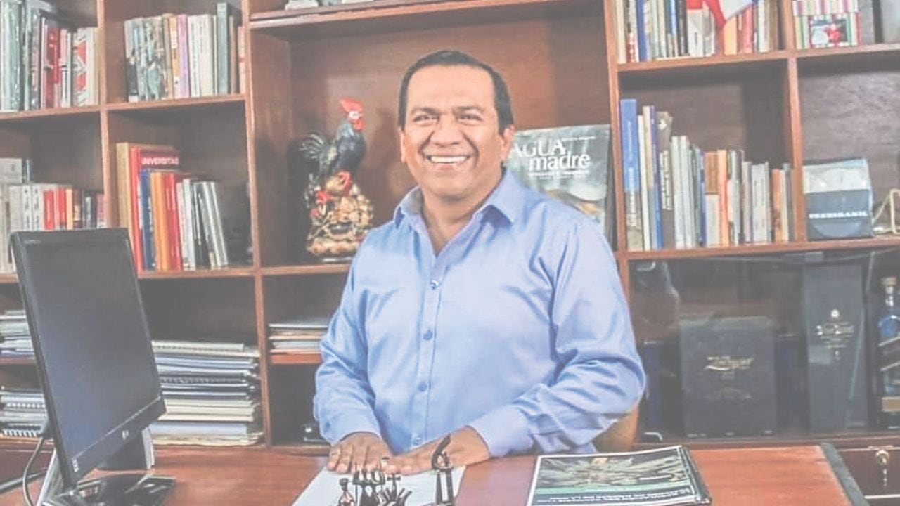 El militante aprista admite que en su partido hubo errores en la campaña para las elecciones generales de abril. Pese a ser el candidato de la estrella más votado, tampoco cogió una curul.