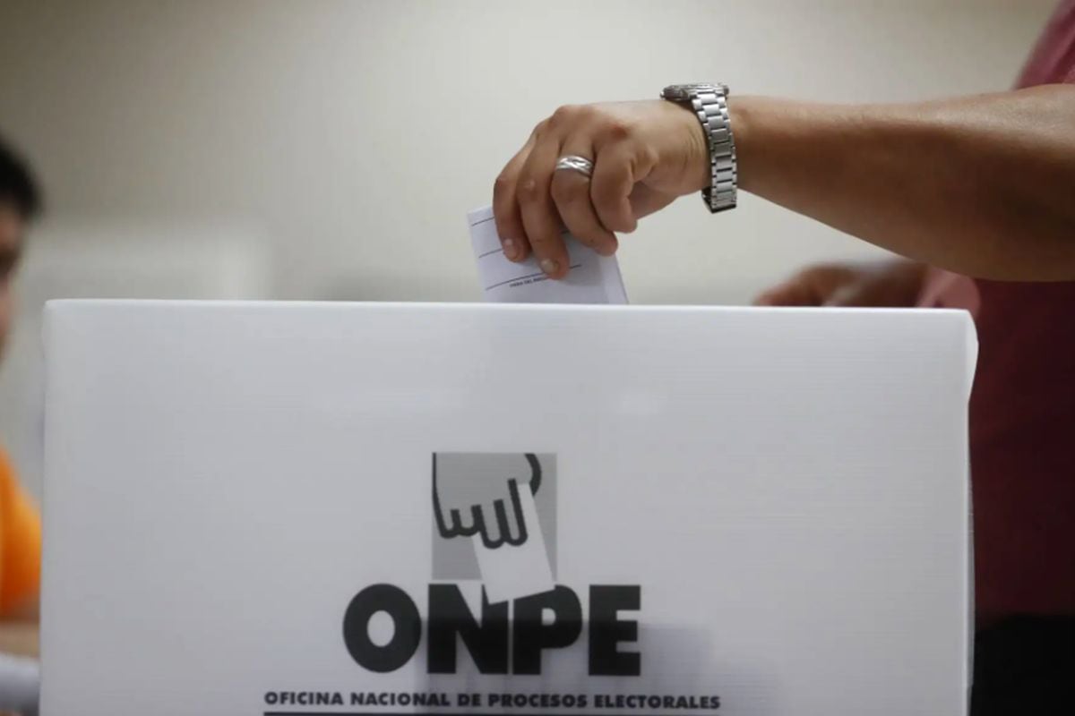 El organismo electoral informó que los Jurados Electorales Especiales avanzan con el recuento de votos y la resolución de actas, paso previo a la proclamación oficial de resultados.