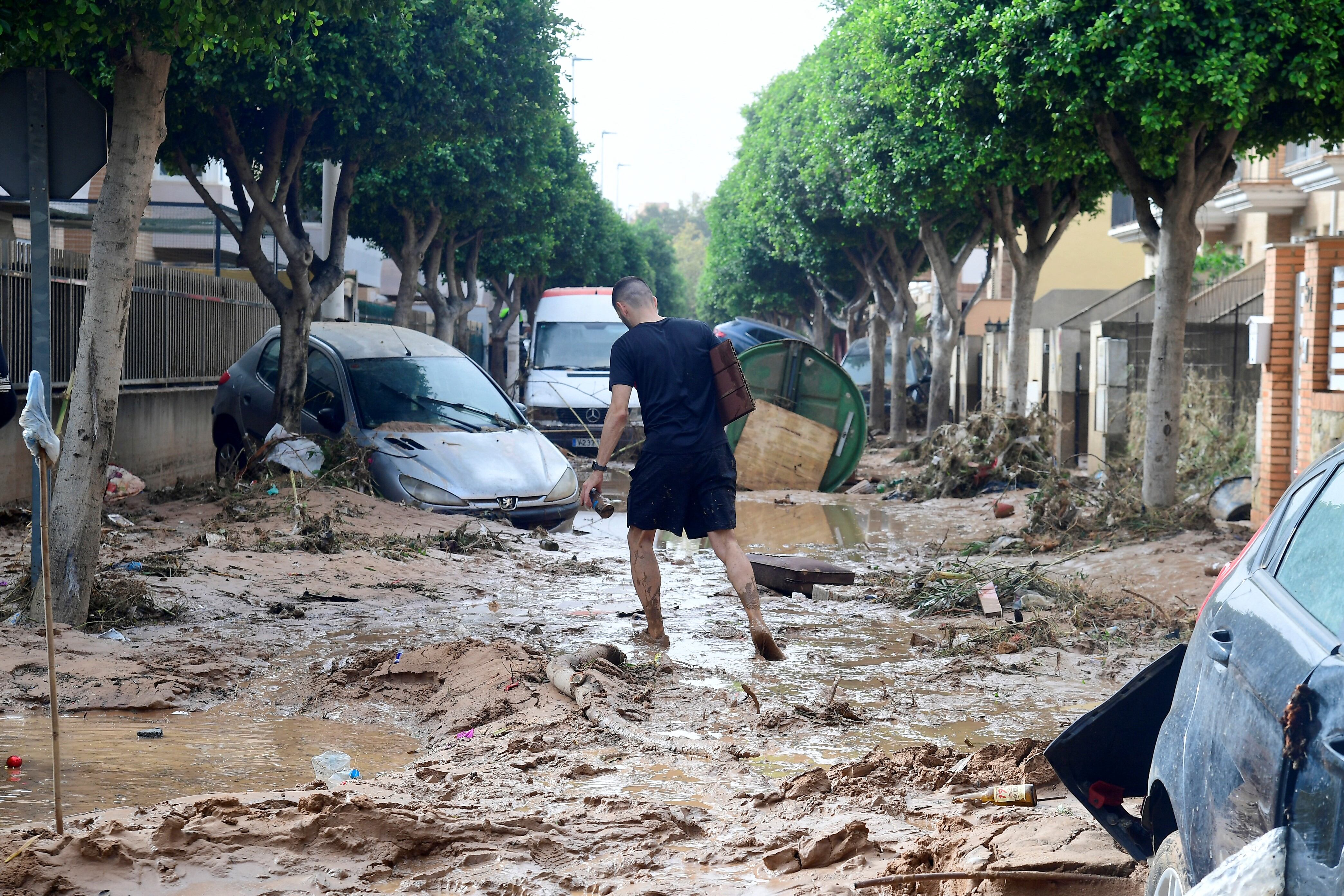 Las inundaciones en Valencia han dejado 62 muertos, según datos provisionales del Centro de Coordinación de Emergencias. (Foto de Jose Jordan / AFP)