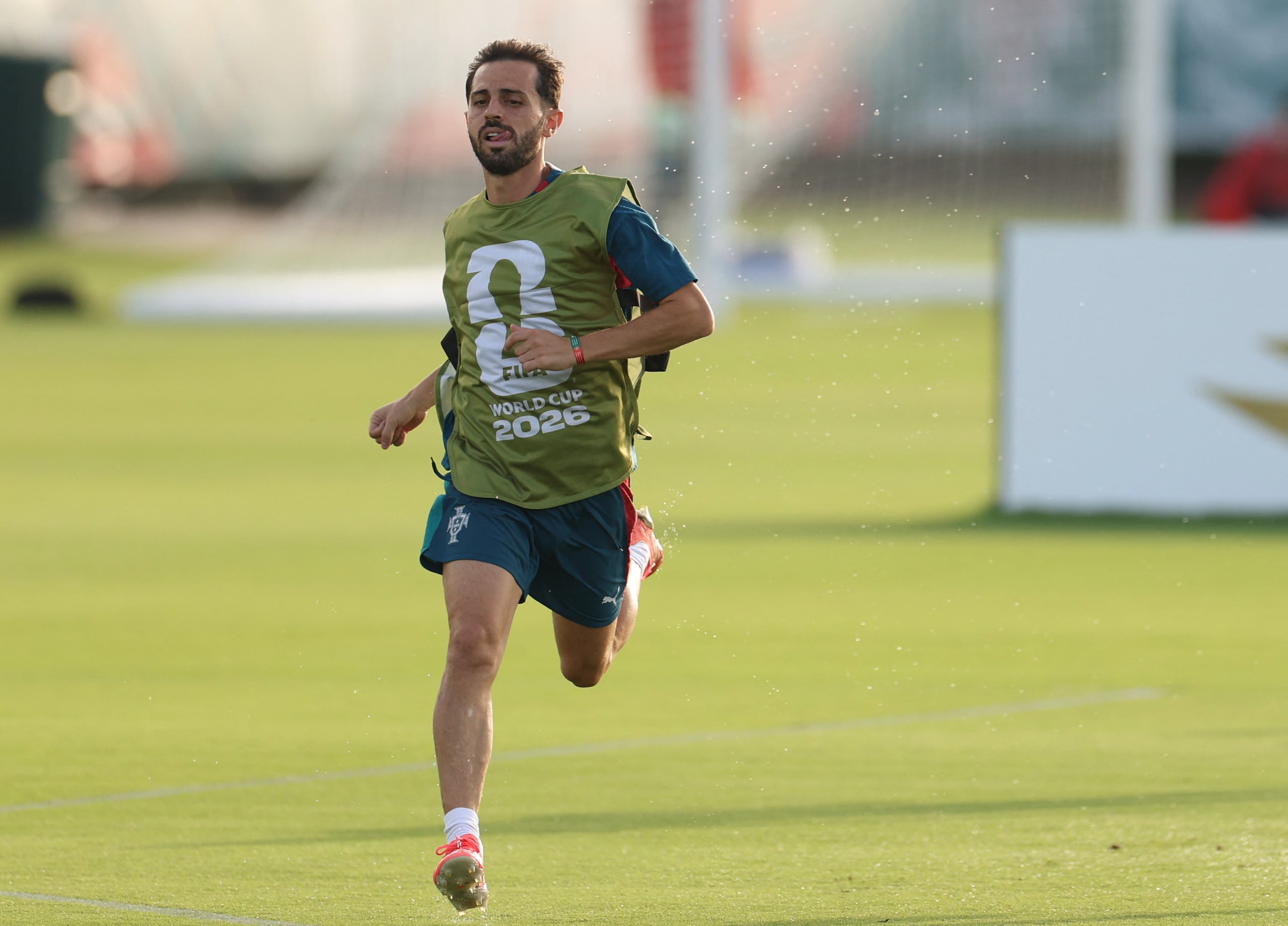 Portugal's midfielder #10 Bernardo Silva takes part in an MD-1 training session at the Gardens North County District Park in Palm Beach Gardens on June 26, 2026, on the eve of the 2026 World Cup Group K football match between Colombia and Portugal. (Photo by PATRICIA DE MELO MOREIRA / AFP)