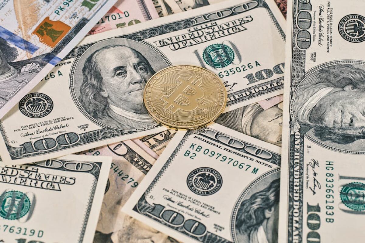 Dólar hoy en Perú, viernes 19 de abril, se cotiza a S/3.73. (Foto: Pexels)