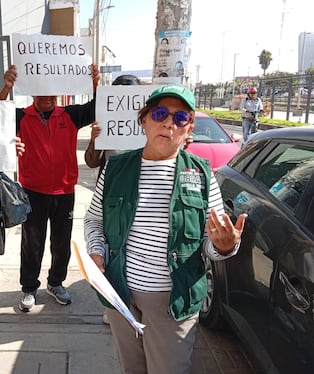 Candidatos y militantes de Belmont exigen agilizar conteo de votos en la ODPE Tacna