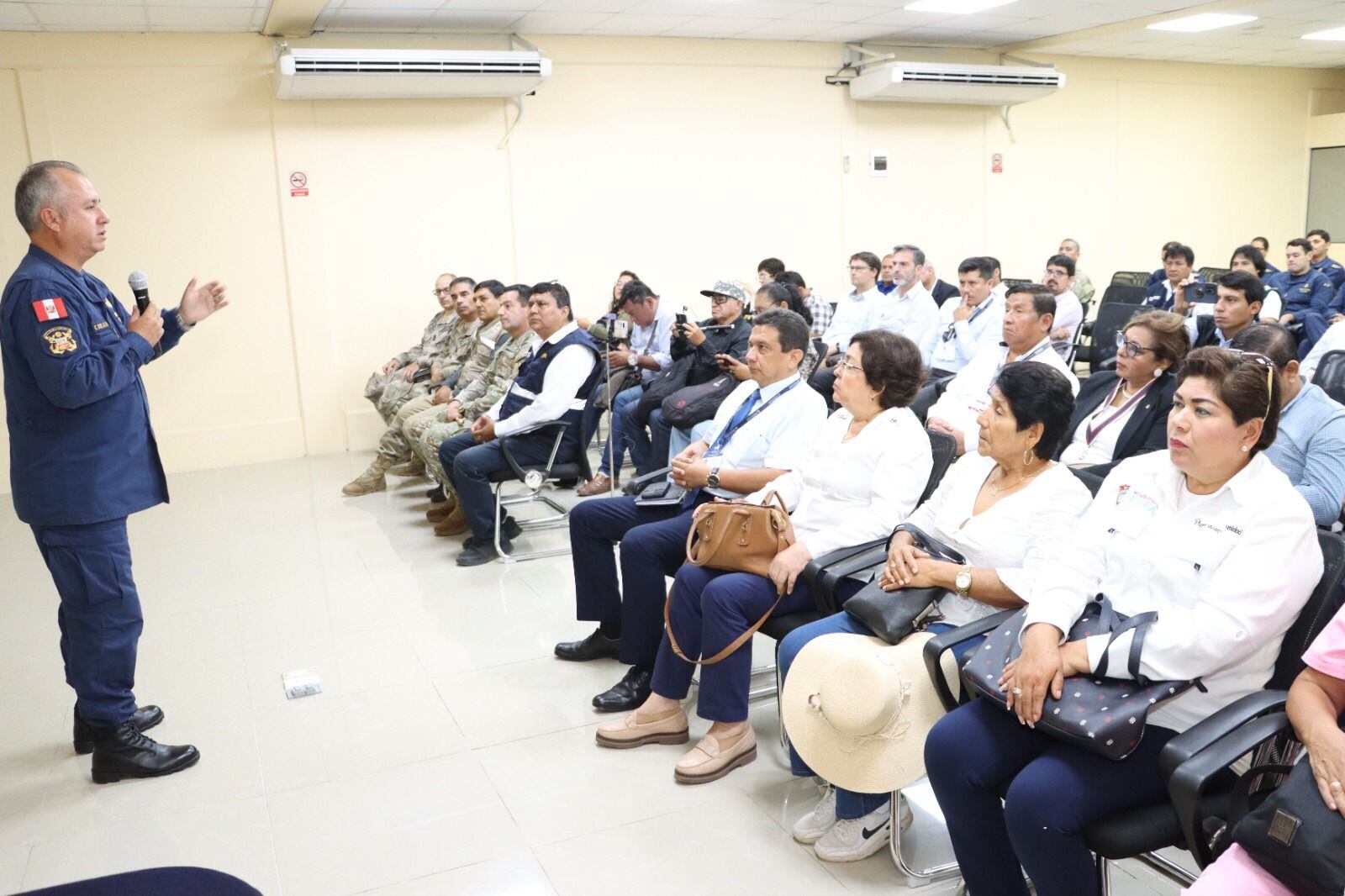 Marina de Guerra del Perú presenta información científica sobre el fenómeno El Niño