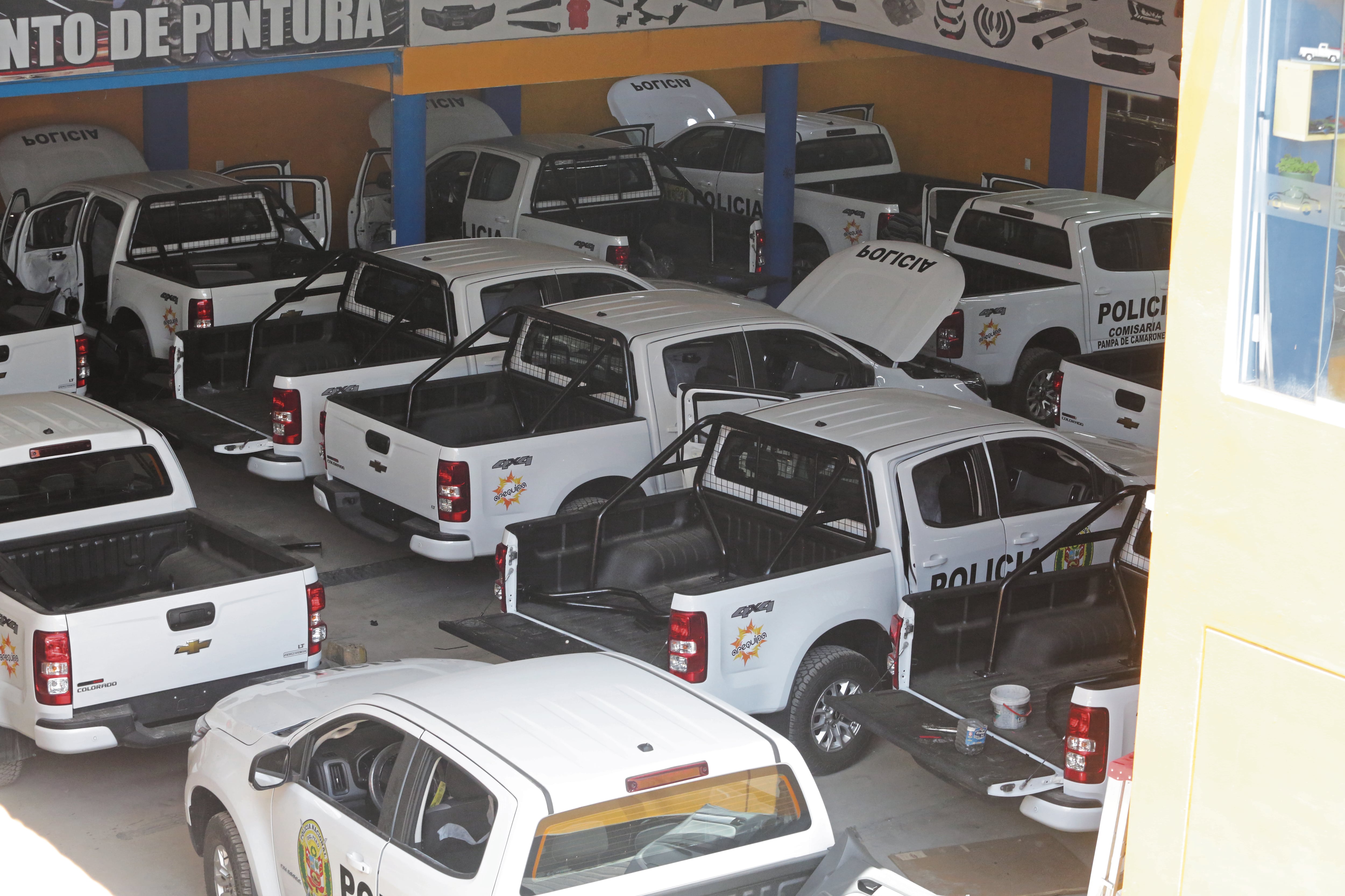 Camionetas fueron halladas dentro de un patrullero (Foto: GEC)