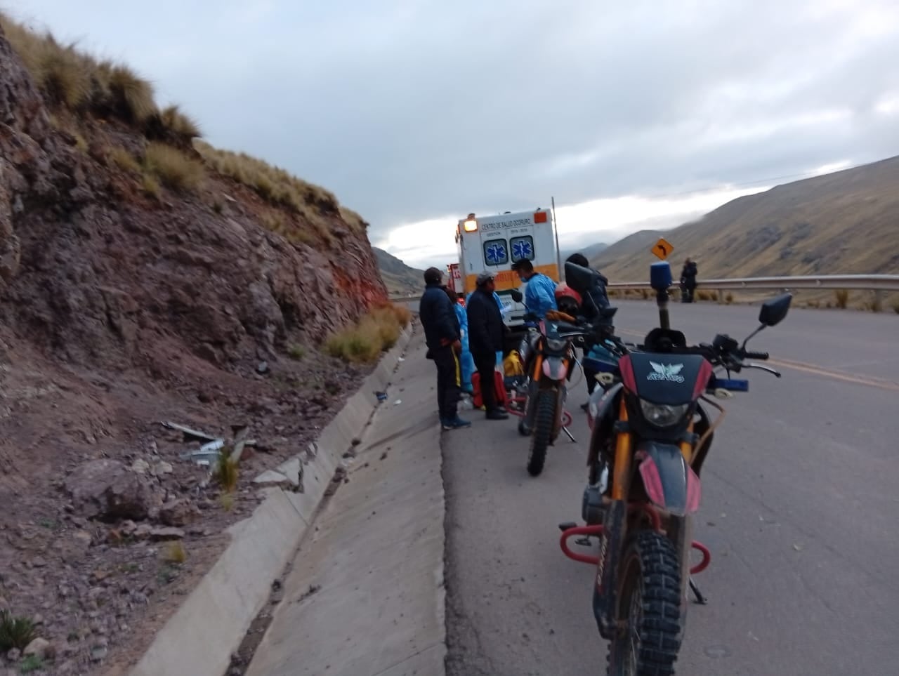 Hospital de Espinar colapsa ante gran cantidad de pacientes, la Policía investiga posible error humano que terminó en tragedia