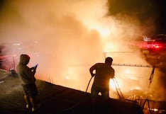 Chorrillos: gran incendio consumió chatarrería y movilizó a 20 unidades de bomberos