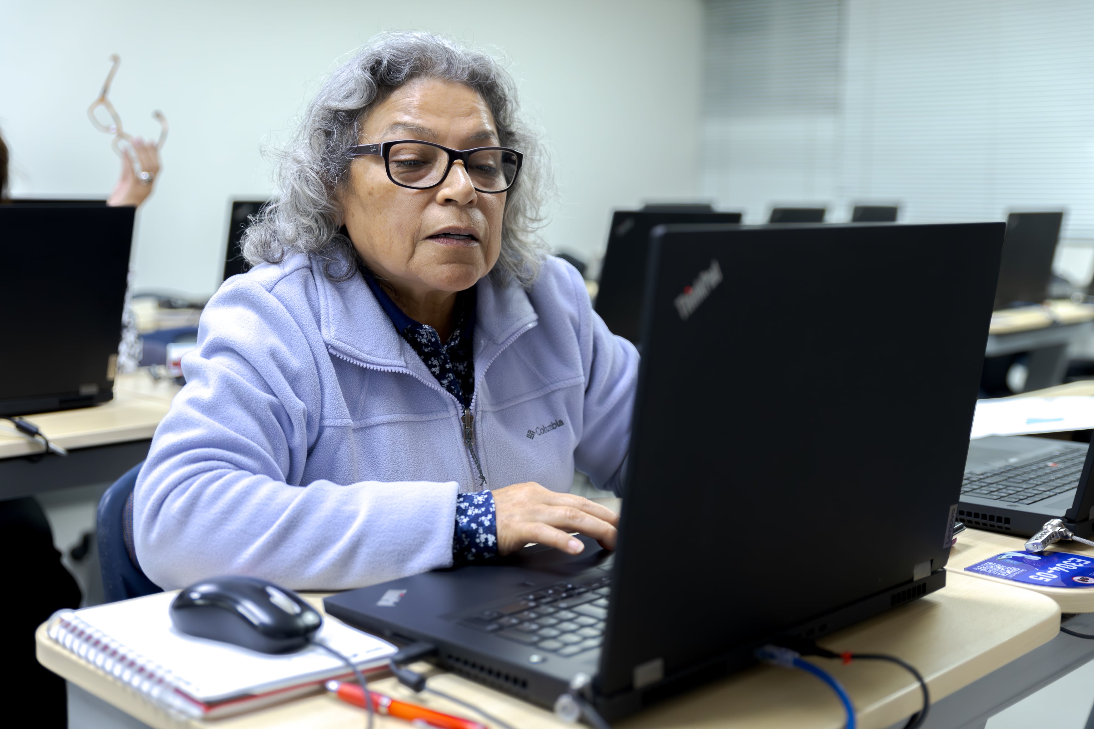Cada vez más emprendedores mayores de 50 años incorporan herramientas digitales para impulsar sus negocios. Una especialista de la Universidad del Pacífico comparte cinco recomendaciones para fortalecer su comunicación en redes sociales.
