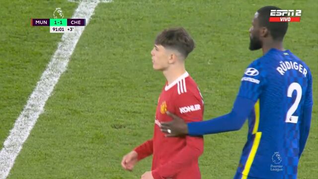Manchester United hizo debutar a su joven estrella: Garnacho tuvo minutos junto a Cristiano (VIDEO)