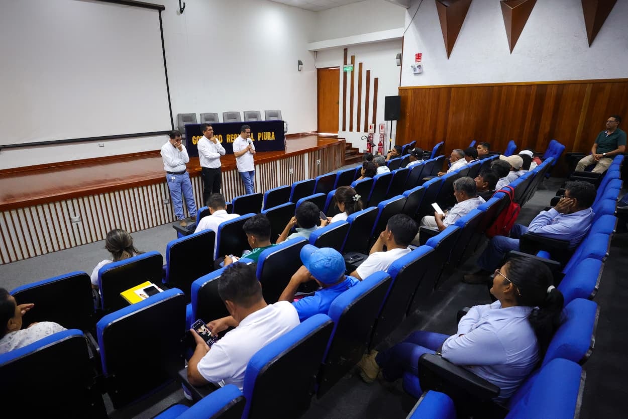 Reunión de autoridades con pescadores de Piura