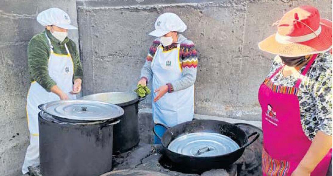 Gobierno seguirá con ollas comunes de todo el país. (Foto: GEC)