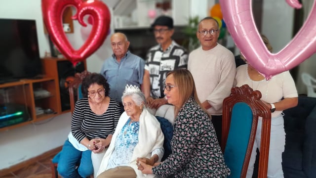 Abuelita de 101 años celebró el Día de la Madre y es la más longeva en Carmen de la Legua