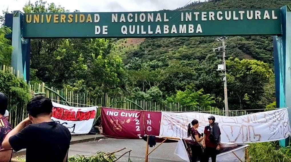 Universitarios de la carrera de Ingeniería Civil también denuncian nepotismo y hasta presuntos actos de corrupción por parte de docentes y administrativos.