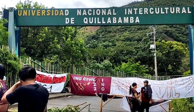 Universitarios de la carrera de Ingeniería Civil también denuncian nepotismo y hasta presuntos actos de corrupción por parte de docentes y administrativos.