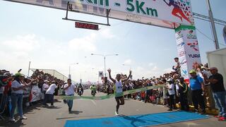 Por segunda vez puneño Max Belizario gana la Maratón Virgen de la Candelaria (VIDEO)