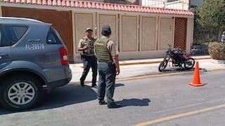 Abandonan una motocicleta y la queman en el Cercado de Arequipa