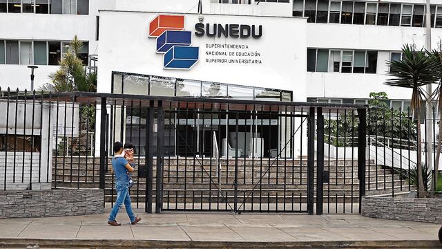 Acción Popular invoca al presidente Castillo a no promulgar ley que atenta contra la reforma universitaria y debilita a Sunedu