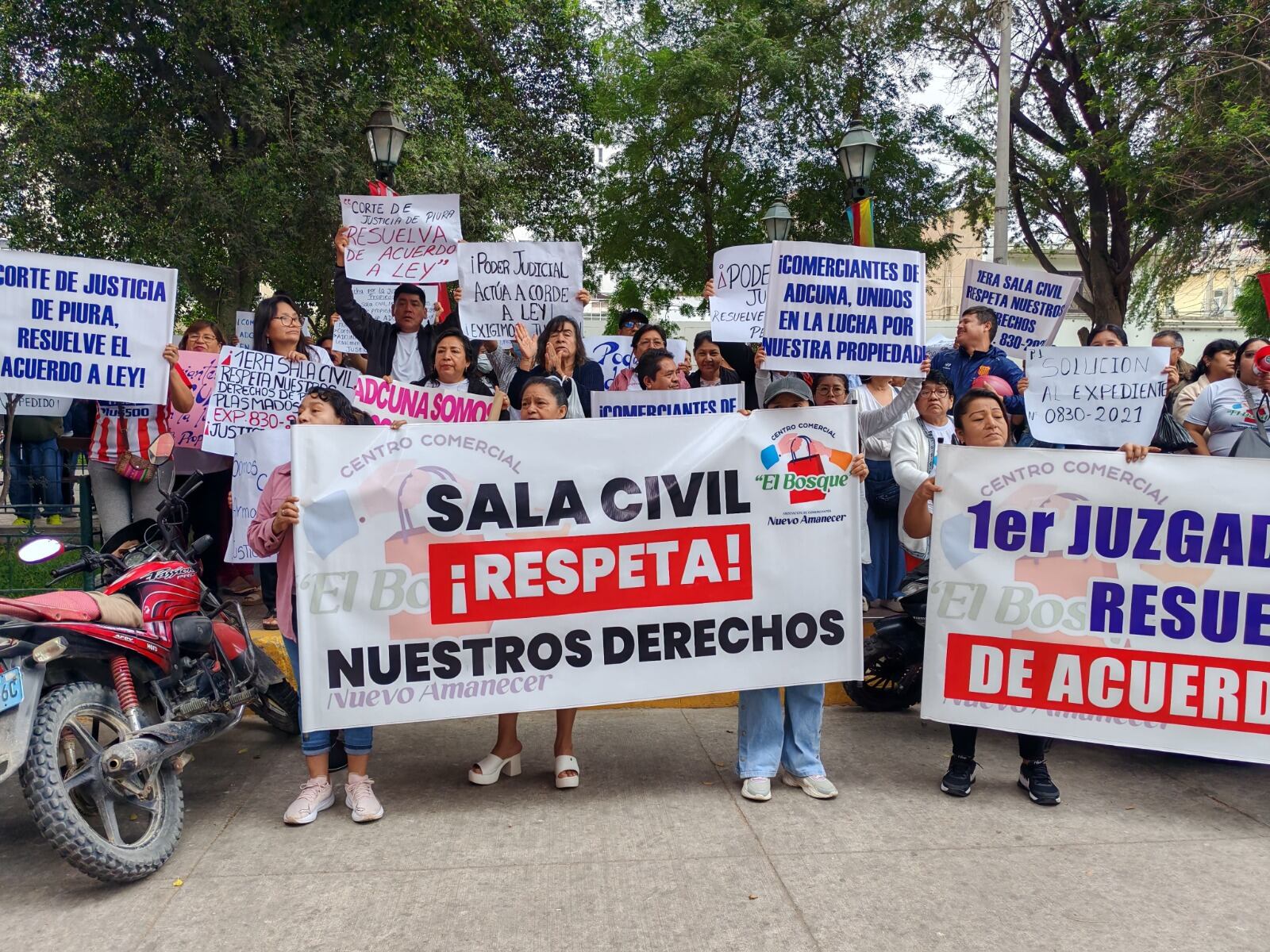 Los comerciantes llevan 15 años en un proceso judicial.