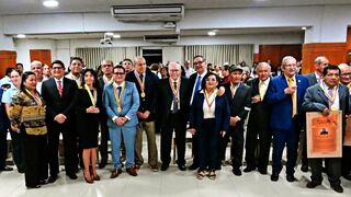 Reconocen a 24 personajes ilustres en el aniversario de Piura