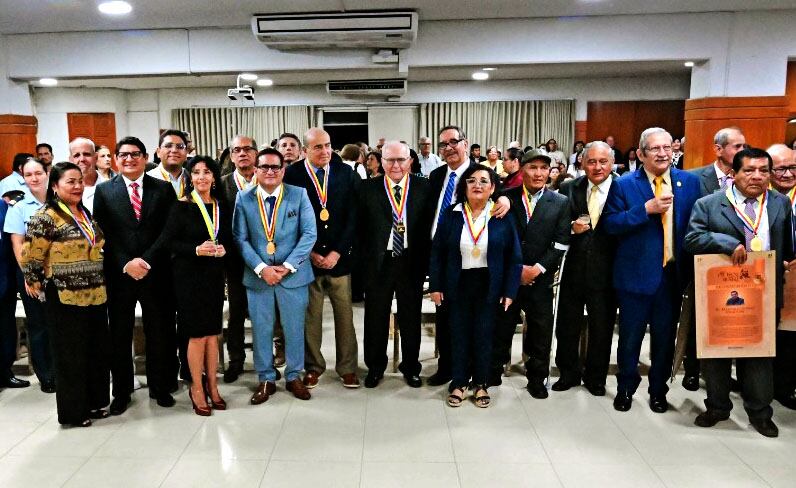 Los homenajeados contribuyen al engrandecimiento de la región Piura.