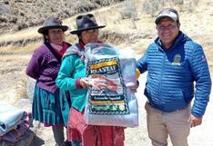 Chincha: entrega más de 300 frazadas a familias afectadas por el frío en San Pedro de Huacarpana