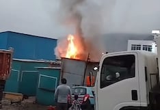 Arequipa: incendio en vivienda precaria de Secocha moviliza a vecinos