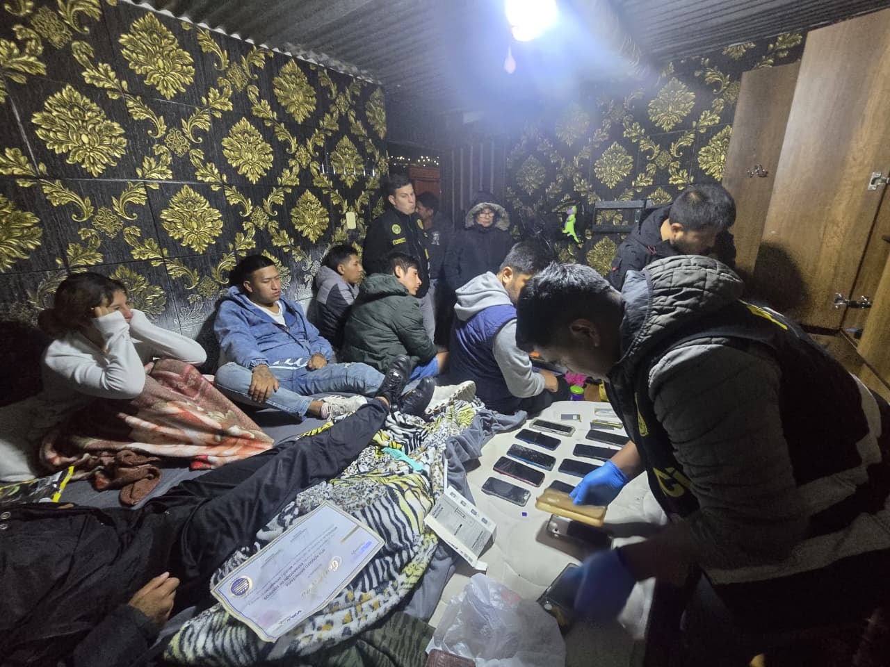 Capturan banda “Los Polvitos Blancos de Miguel Grau” por comercialización de droga. Foto: PNP.