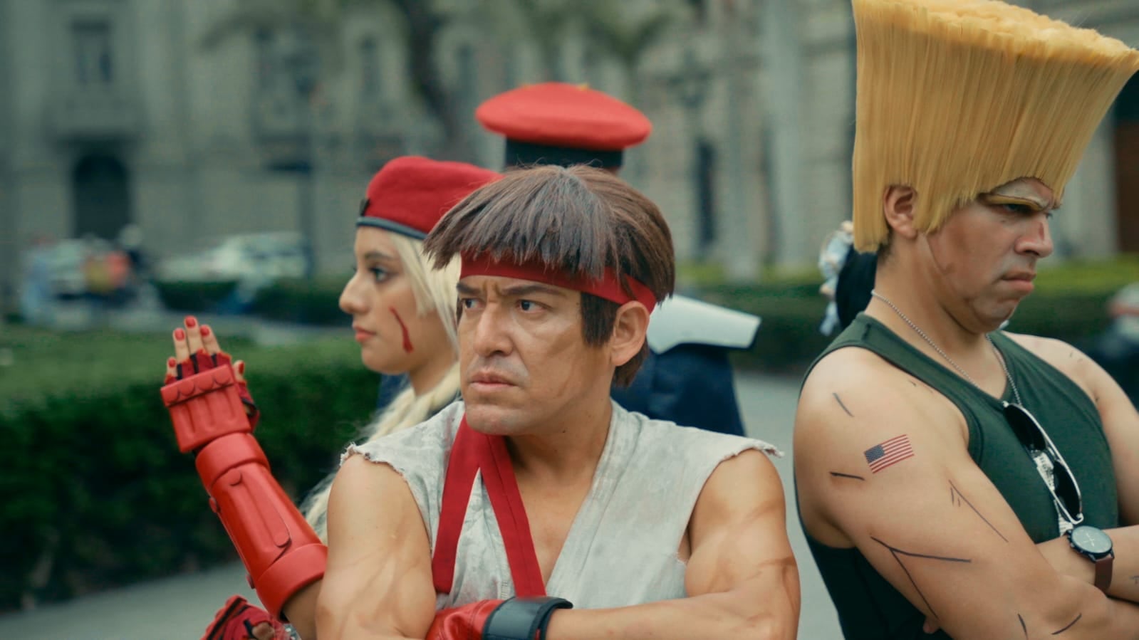 Fans de la saga recrearon combates y escenas icónicas en lugares como la Plaza San Martín y el Jirón de la Unión, como homenaje ante el próximo estreno de la película.