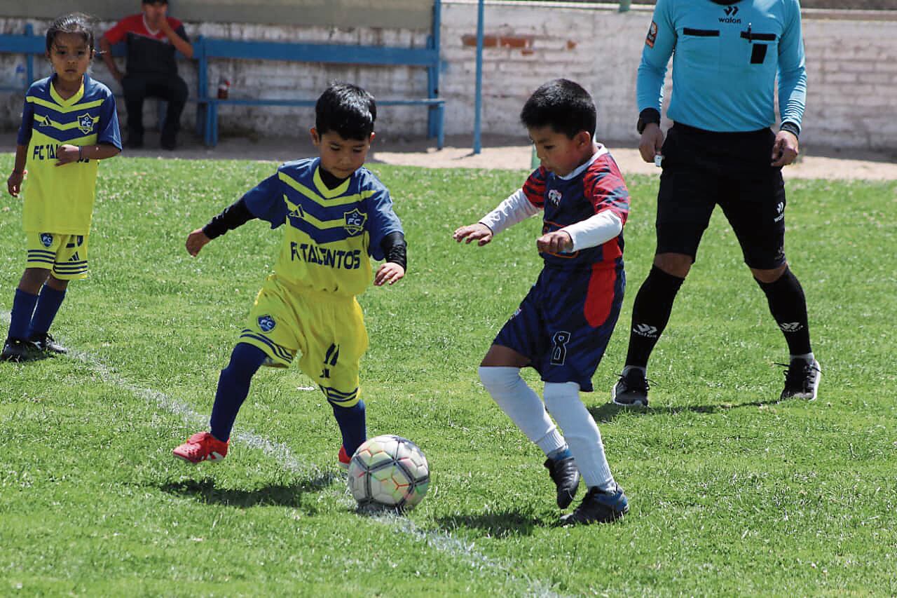 Partido de menores fueron de infarto en Arequipa. Foto: GEC.
