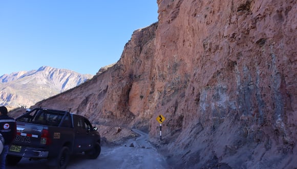 COER Arequipa recomienda el cierre de la carretera Sayla, Tauria y Charcana, debido a deslizamientos