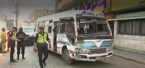 Rímac: choque entre buses deja 20 heridos tras presunta competencia por pasajeros