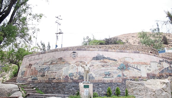 Mural de las tradiciones de La Calera que llama la atención de los visitantes. (Foto: GEC)
