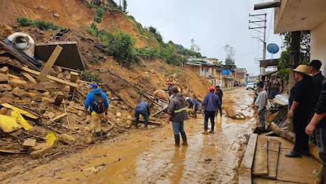 Piura: Ministerio de Vivienda despliega maquinaria pesada en Ayabaca para atender emergencias por lluvias