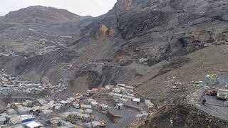 Puno: hallan dos cuerpos con signos de tortura en un socavón de zona minera