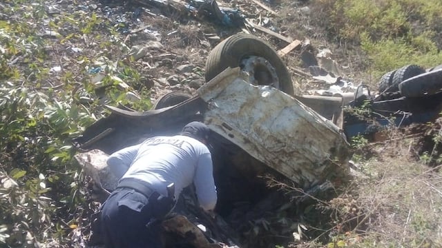 Chofer de camión muere al caer a un abismo de 50 metros de profundidad en Lambayeque
