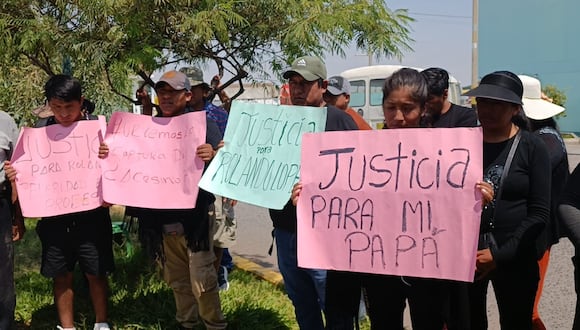 Los deudos exigieron justicia para el poblador Rolando Lope Mamani. (Foto: Difusión)