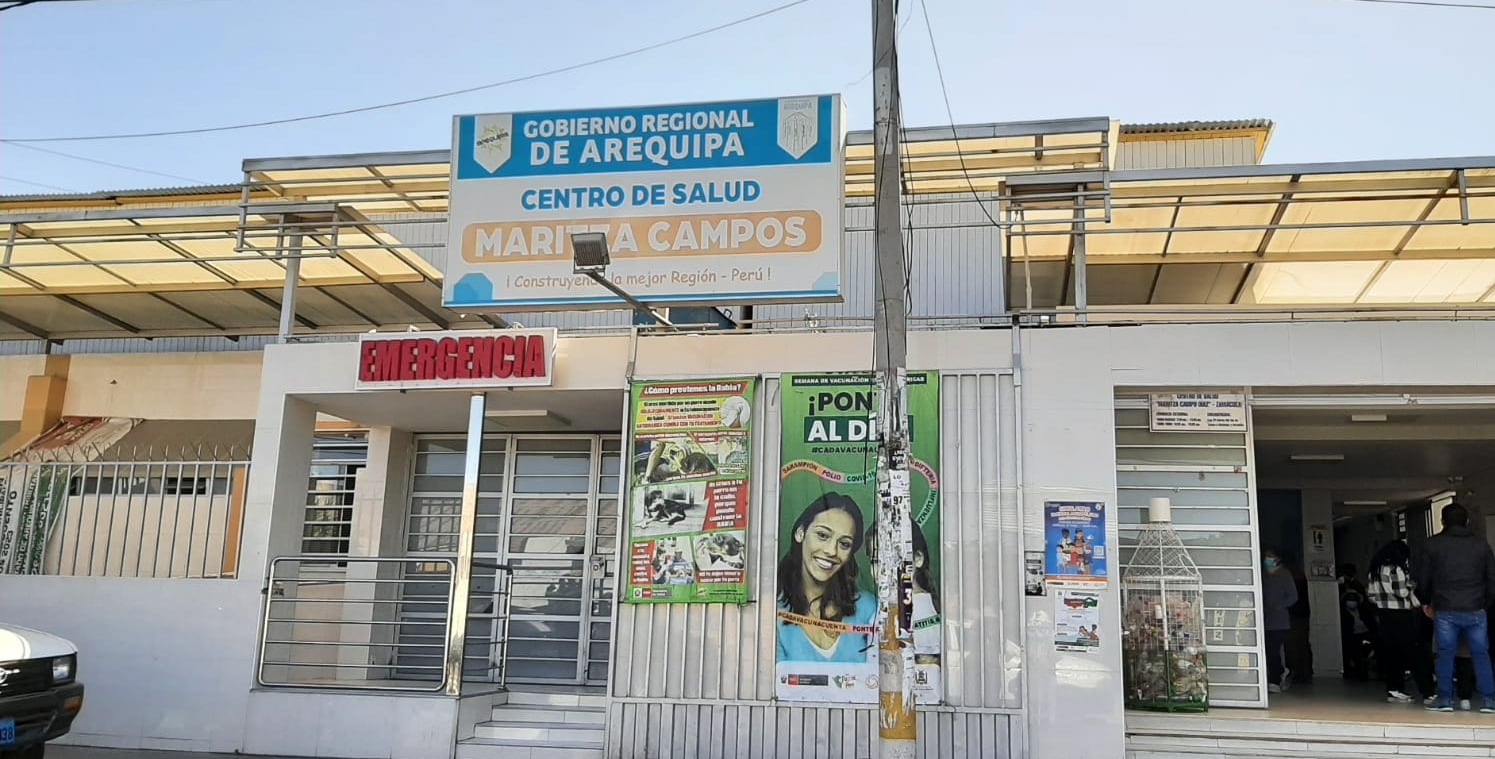 Cortes constantes de electricidad arriesga a los pacientes del centro de salud Zamácola. (Foto: GEC)