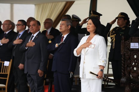 Keiko Fujimori expresa su apoyo a la PNP, pero afirma: “No podemos permitir que actos individuales de corrupción manchen el uniforme”